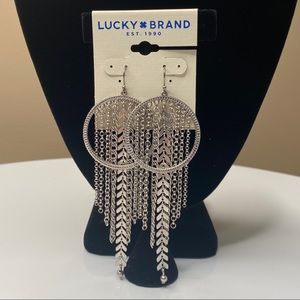 NWT Lucky Brand Long Silver Tone Earrings. Cute Chain & Leaf design!